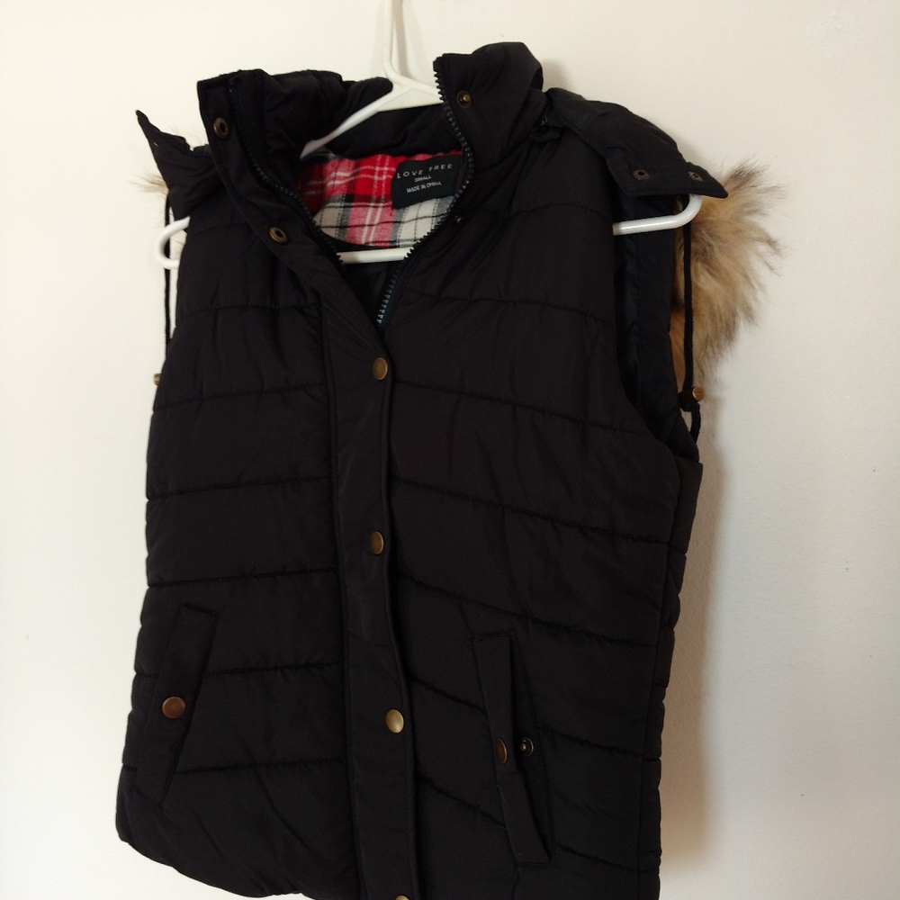 NWOT Love Tree Puffer Vest - Picture 3 of 6